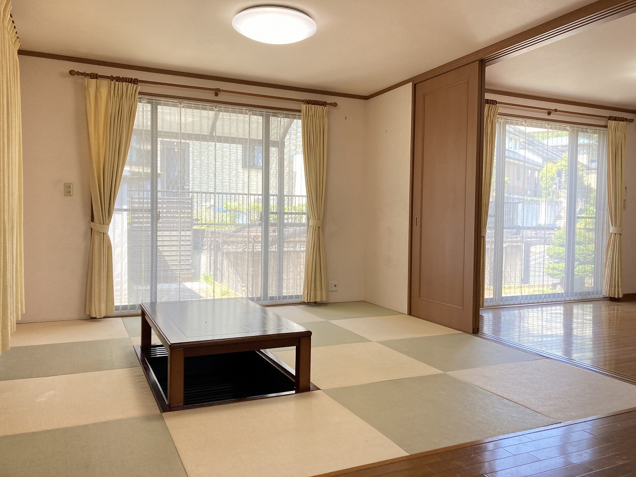 福岡県筑紫野市天拝坂2丁目の旭化成施工の中古住宅情報｜スムストック