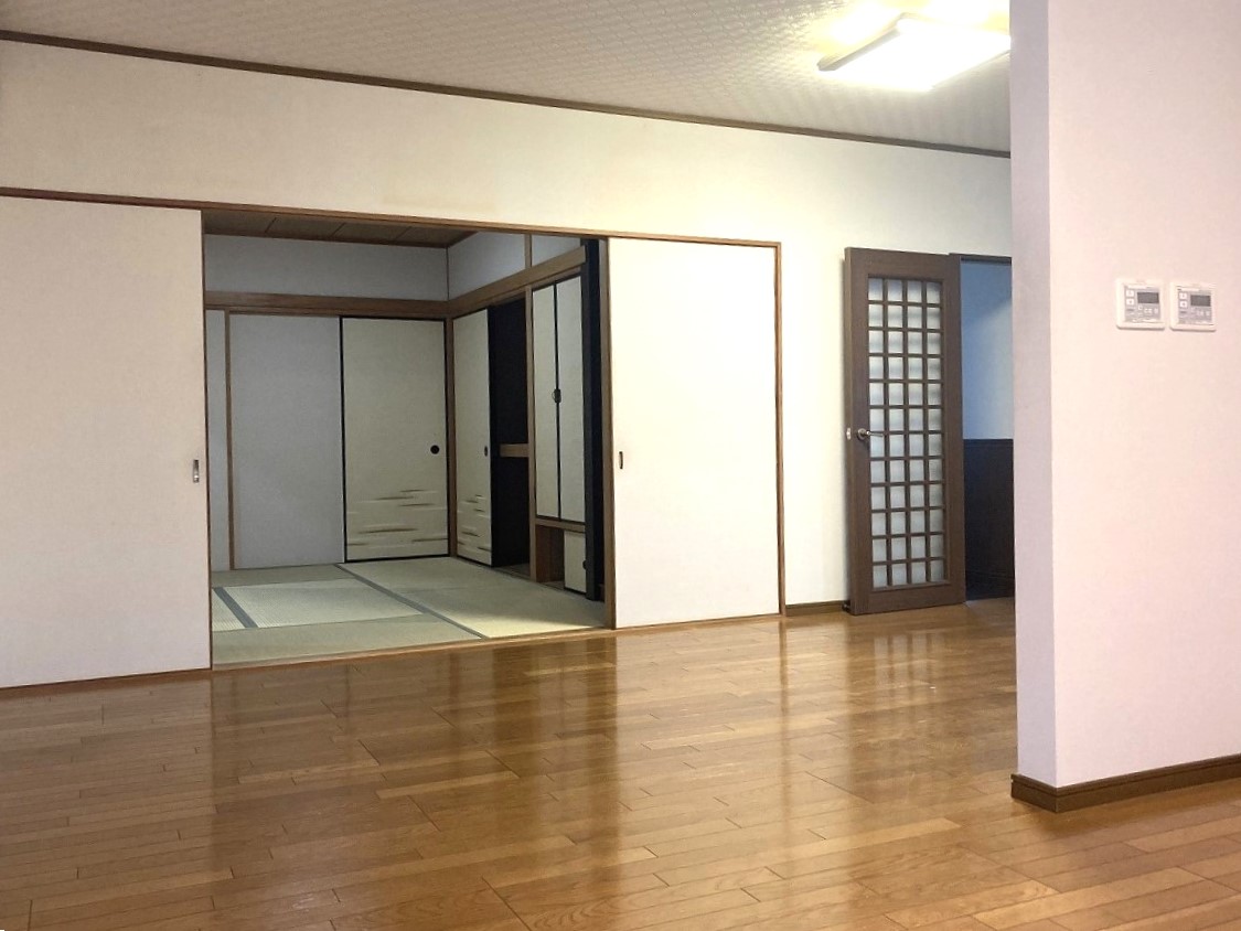 大阪府枚方市岡山手町の旭化成施工の中古住宅情報｜スムストック