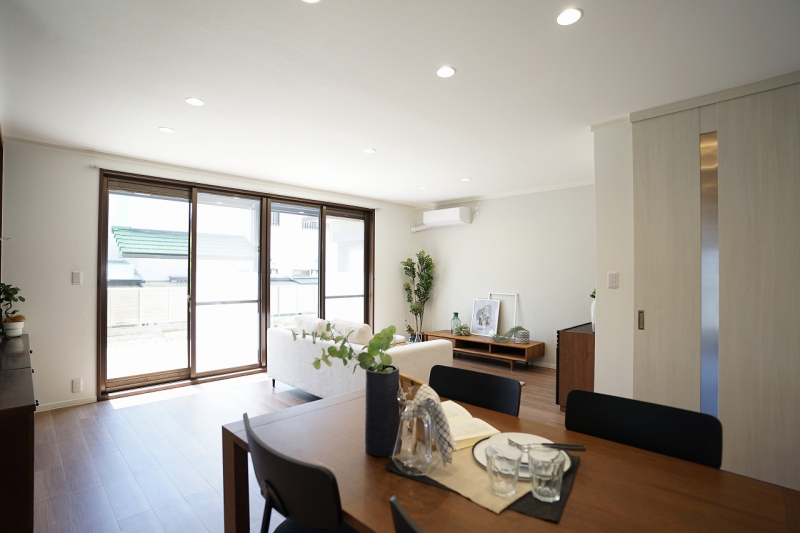 兵庫県川西市大和西1丁目のセキスイハイム施工の中古住宅情報｜スム