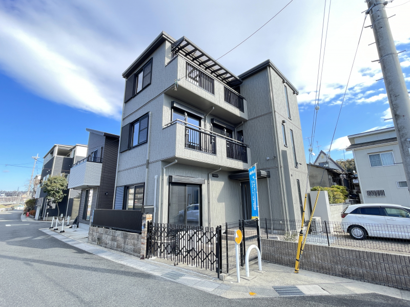 京都府長岡京市滝ノ町2丁目のセキスイハイム施工の中古住宅情報｜スム