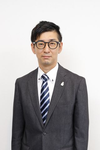 担当者坂下　容平