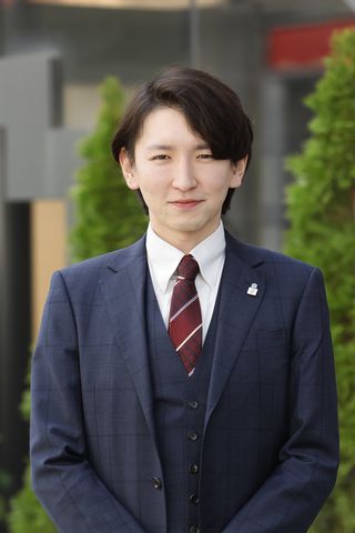 担当者日下　康佑