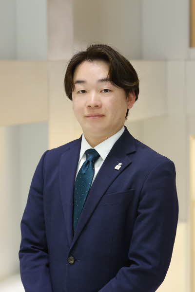 担当者森　直大