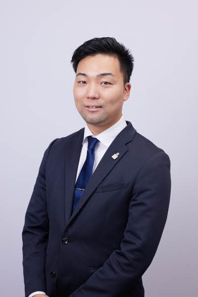 担当者佐藤 世弥