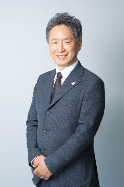 担当者榊原　由倫