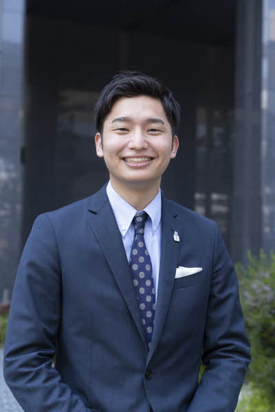 担当者近藤　秀祐