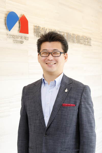 担当者中川　朋樹