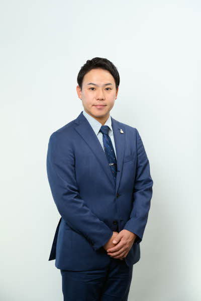 担当者佐藤　陽